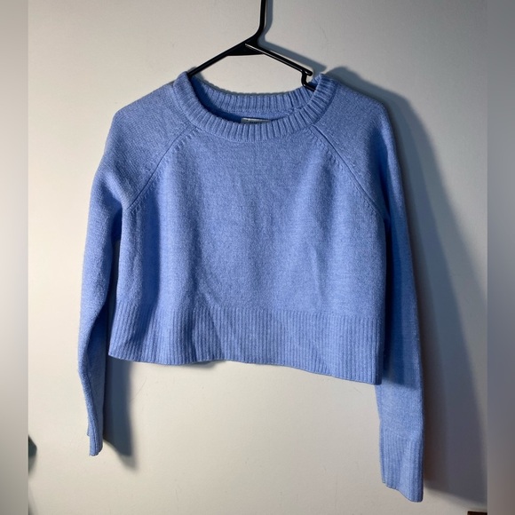 TALULAH||Baby Blue Wool Cropped Sweater, Like New Size Medium - Picture 2 of 7